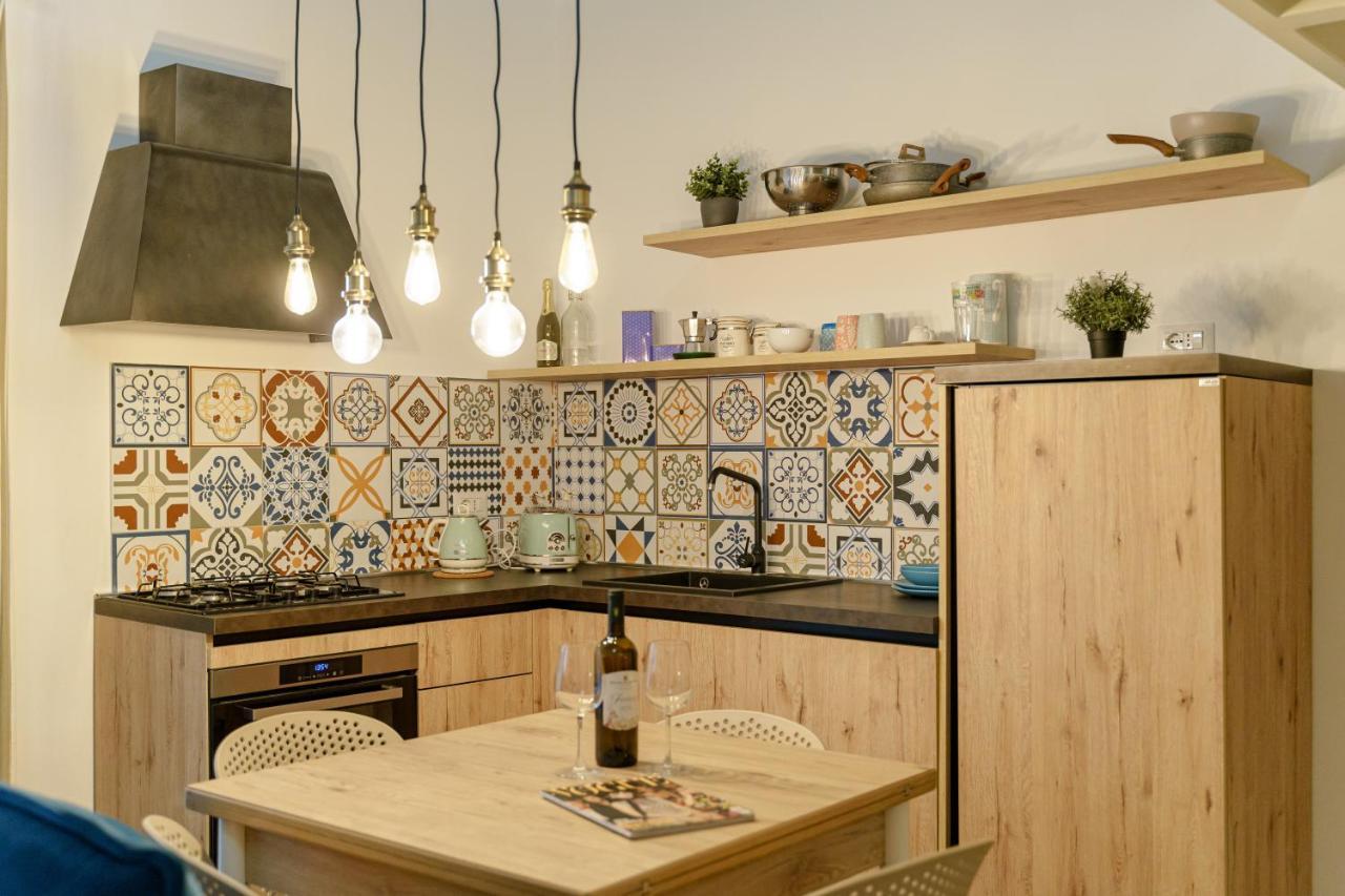 דירות סירקוזה Latieri'S Loft מראה חיצוני תמונה