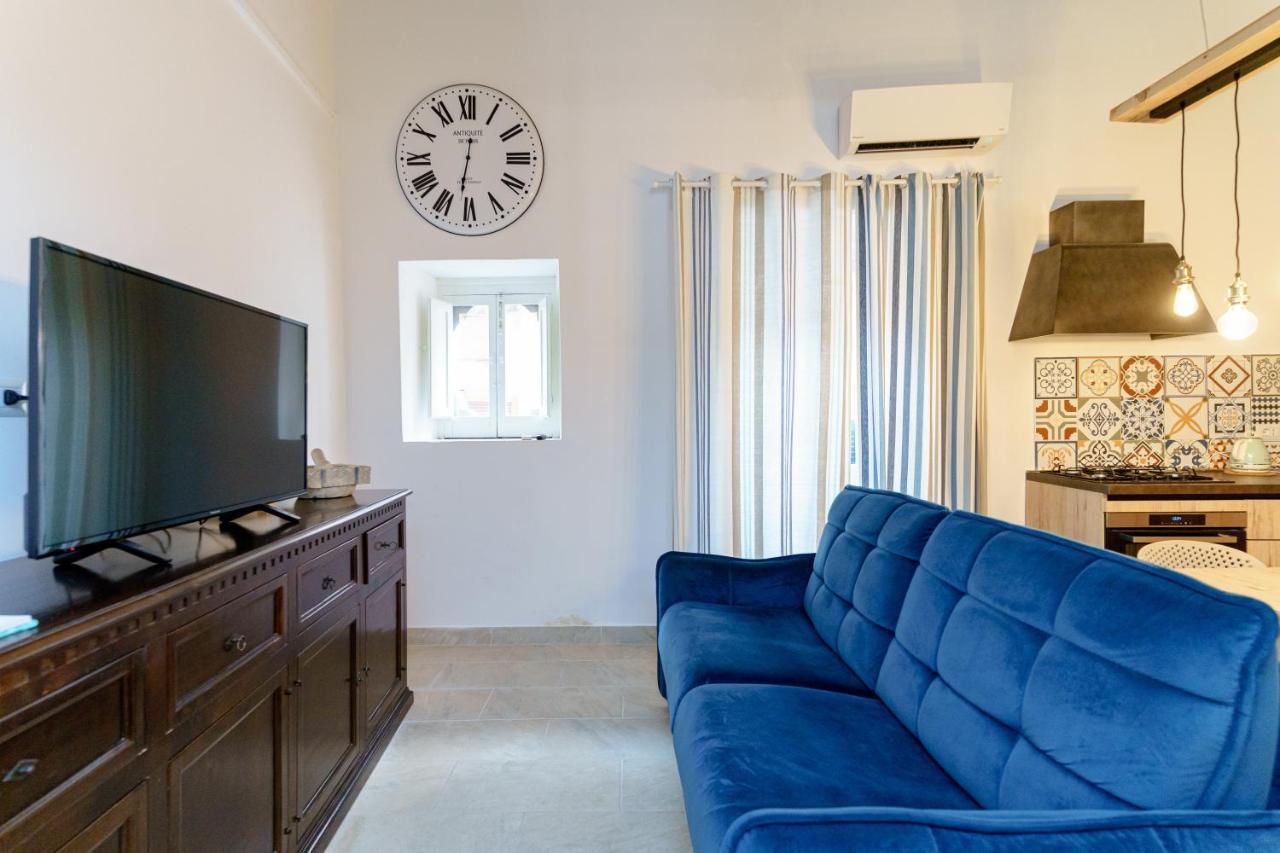 דירות סירקוזה Latieri'S Loft מראה חיצוני תמונה